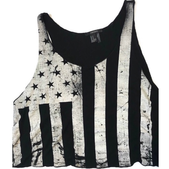 Black✨White✨Stars✨Stripes✨Crop Tee - Picture 1 of 3